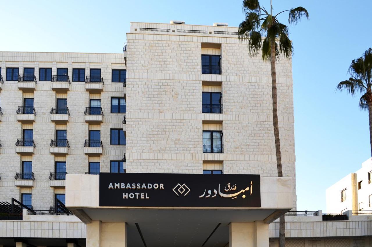 Ambassador, A Boutique Hotel Аман Екстериор снимка